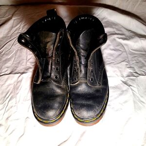 Dr Martens vintage black boots. Sz 3UK, 5 US